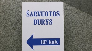 Informacinis stovas Šarvuotos durys