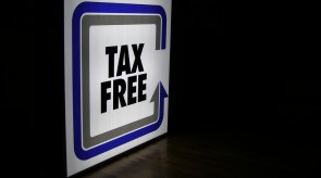 Tax free šviečianti iškaba